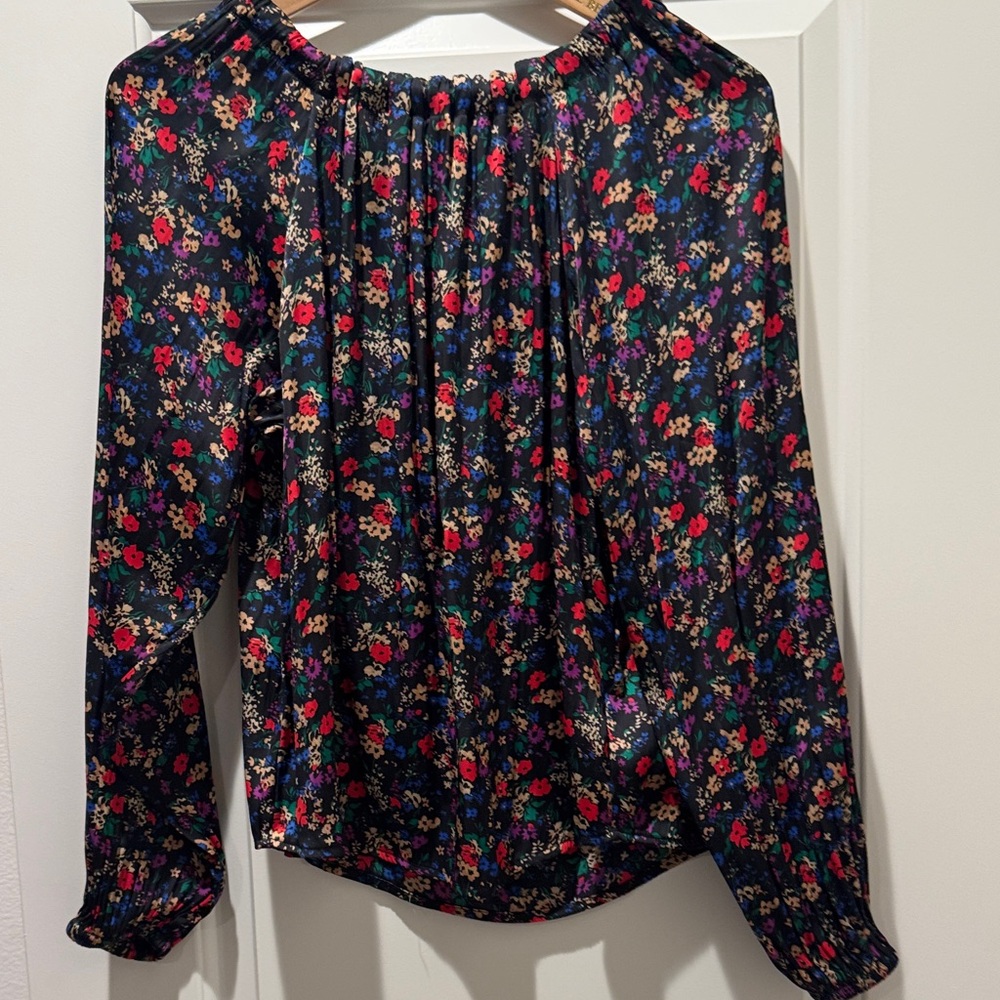 Floral Long-Sleeve Blouse - Black Multicolor